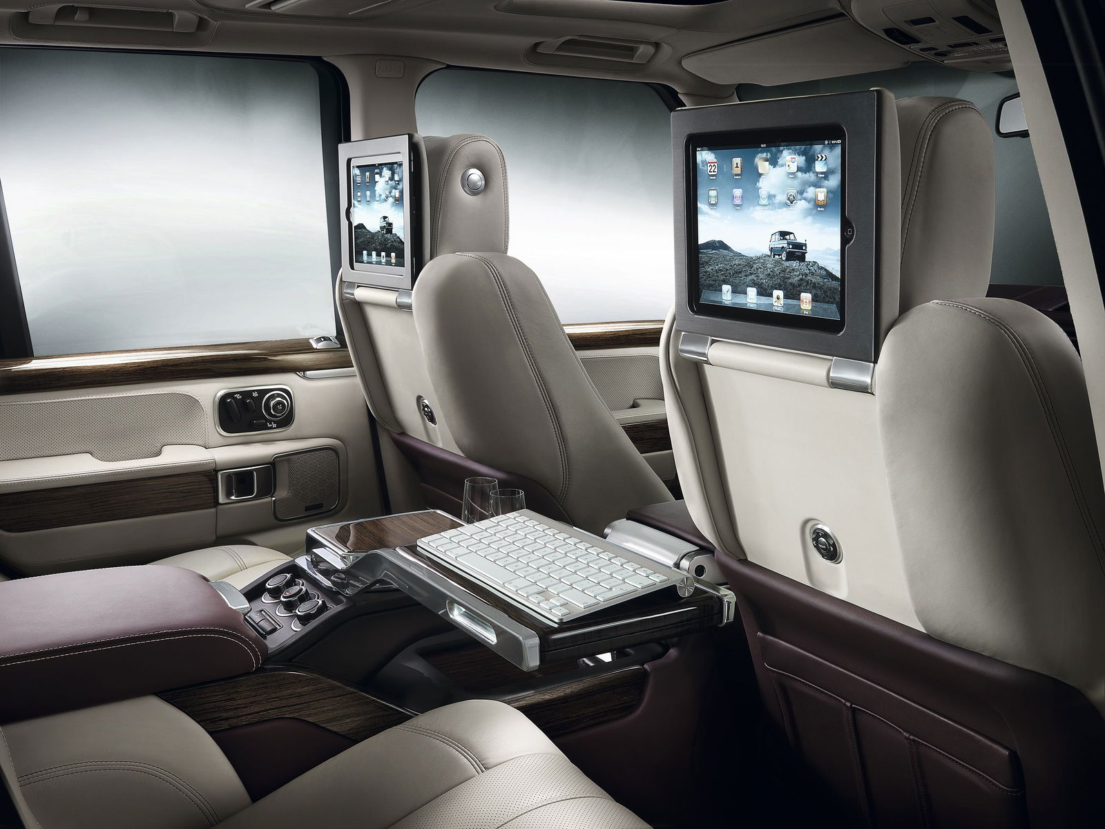 Range Rover Autobiography Ultimate - rear seats