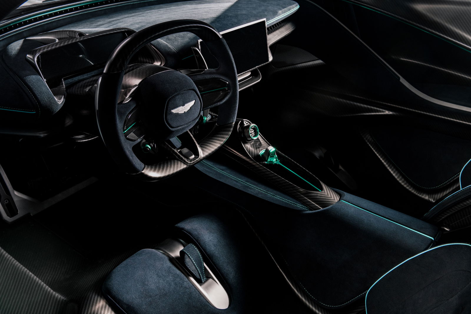 Aston Martin Valhalla - interior