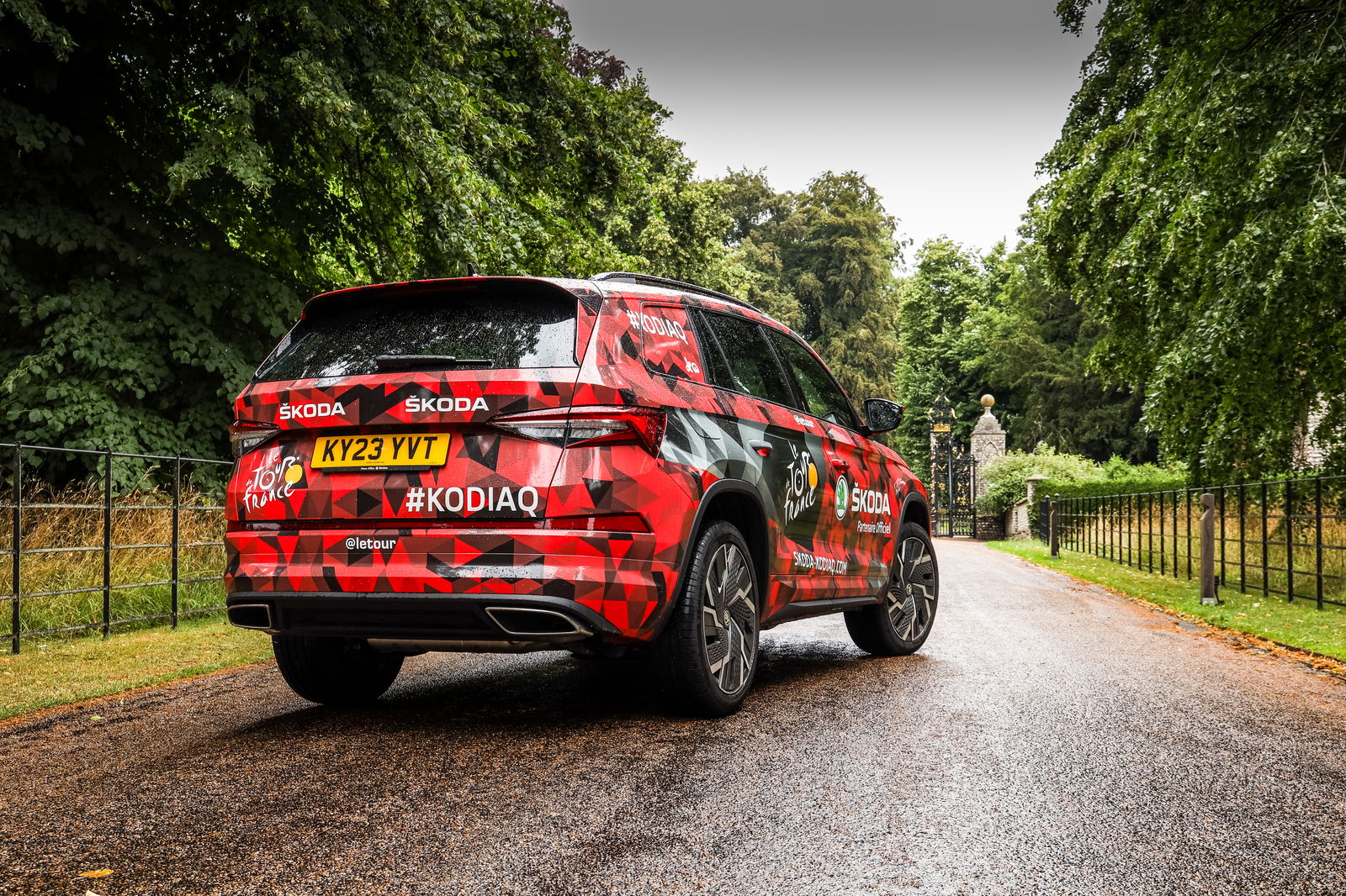 Skoda Kodiaq vRS with Tour de France livery