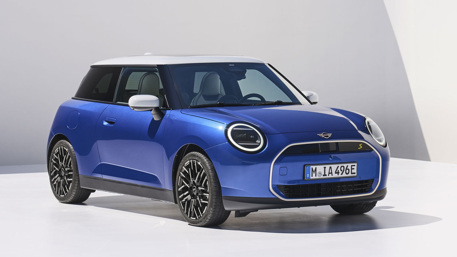 This Is The New Mini Hatch And It’s Here As A 215bhp EV First