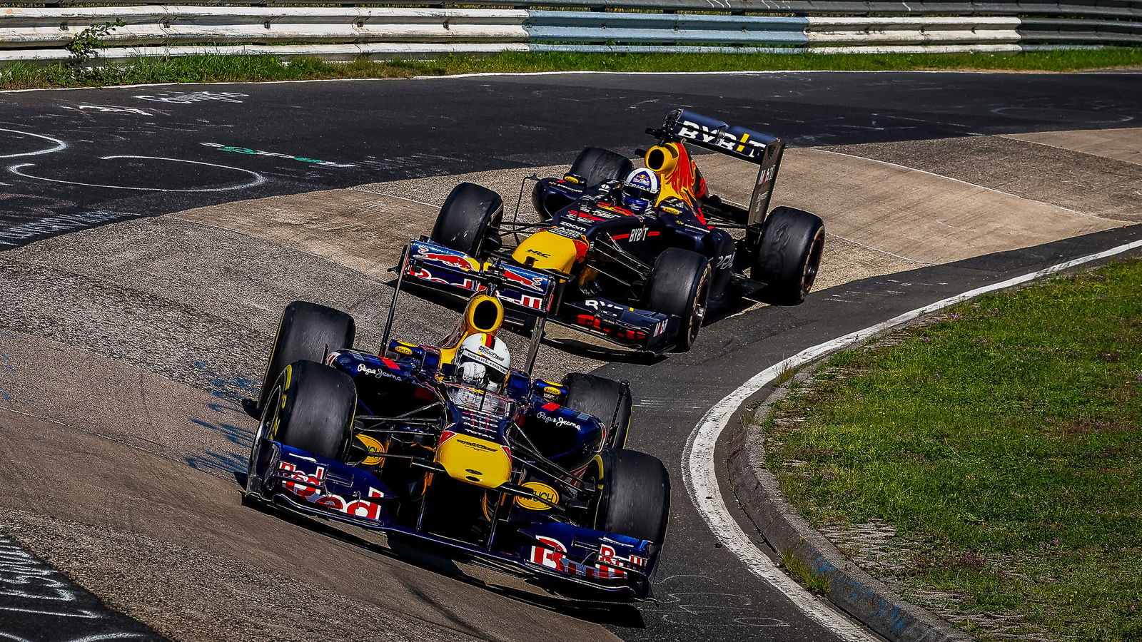 Watch Vettel Belt Around The 'Ring In A V8 F1 Car On E-Fuels