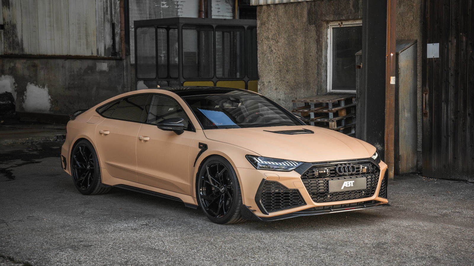 Here’s A Beige, 1,000bhp Audi RS7 From Abt