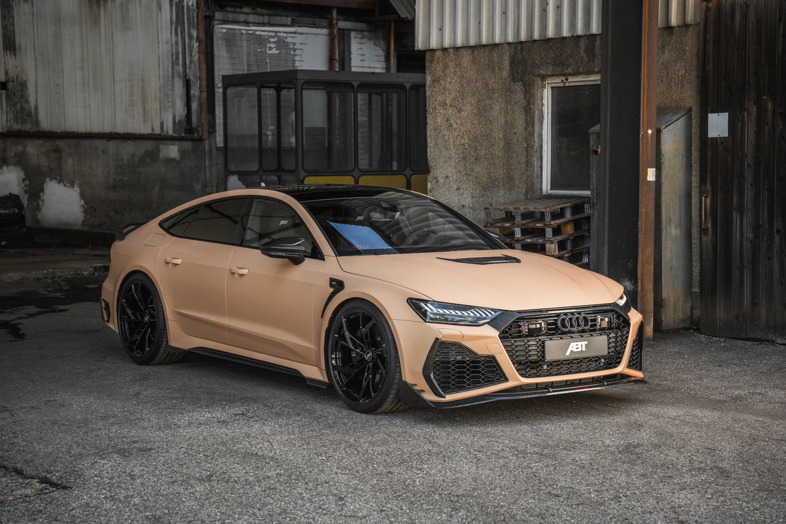 Watch The 542bhp BMW M4 CS Take On The 'Ring