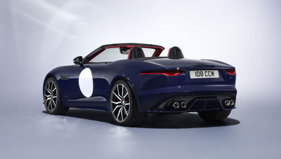 You can have the ZP Edition in one of two liveries. Oulton Blue...
