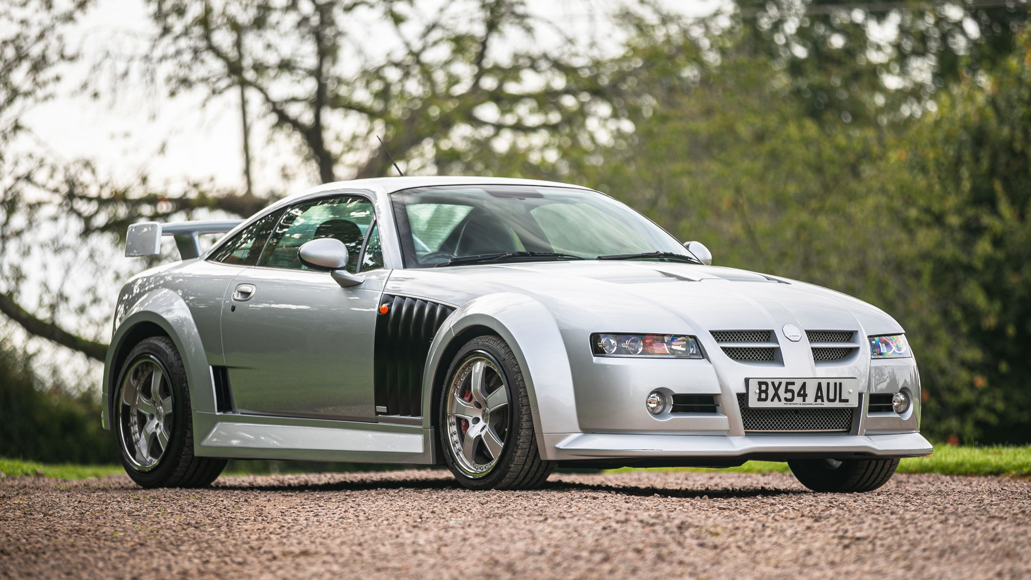 MG XPower SV-R - front