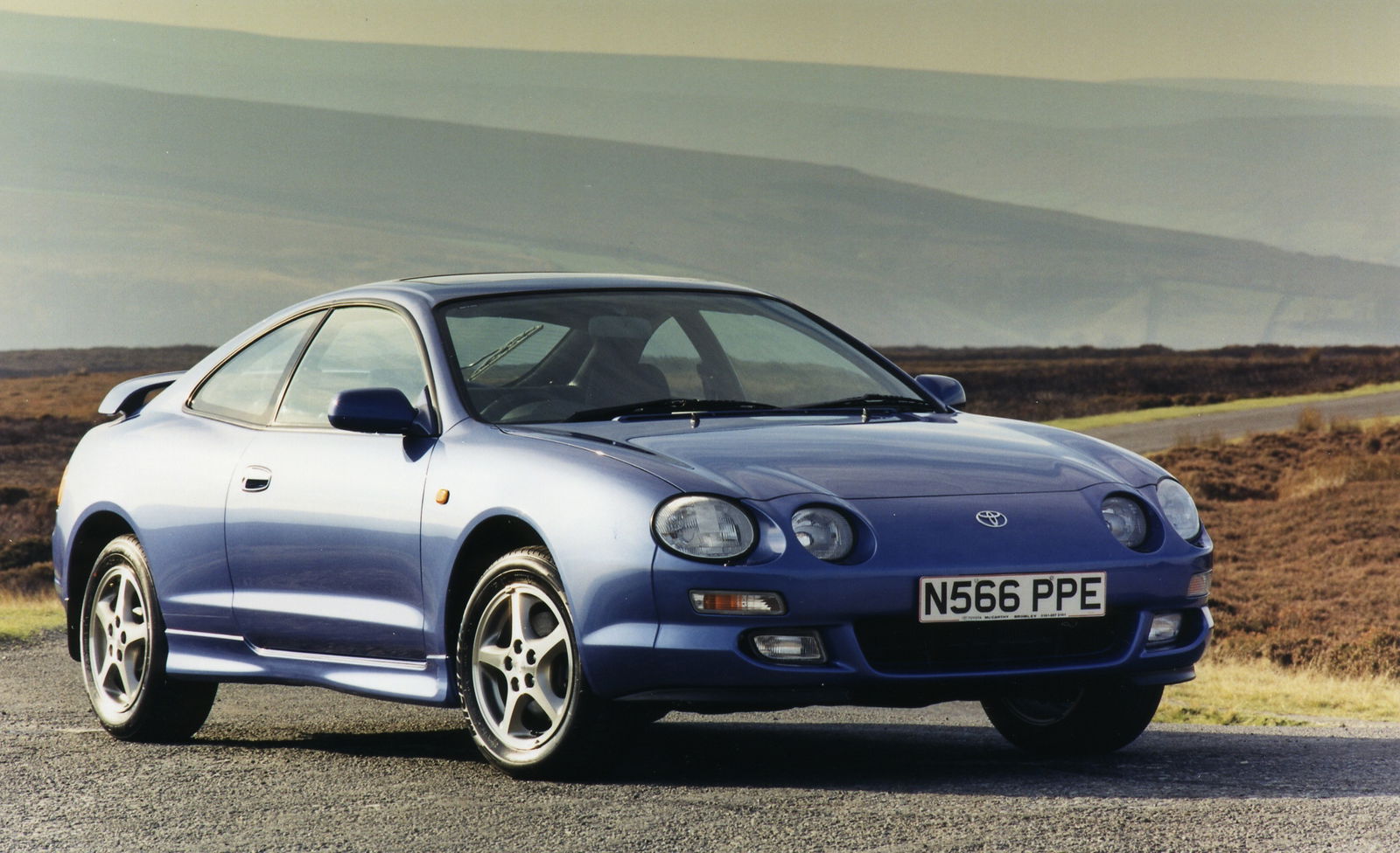 A sixth-generation Toyota Celica
