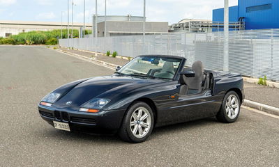 Black BMW Z1