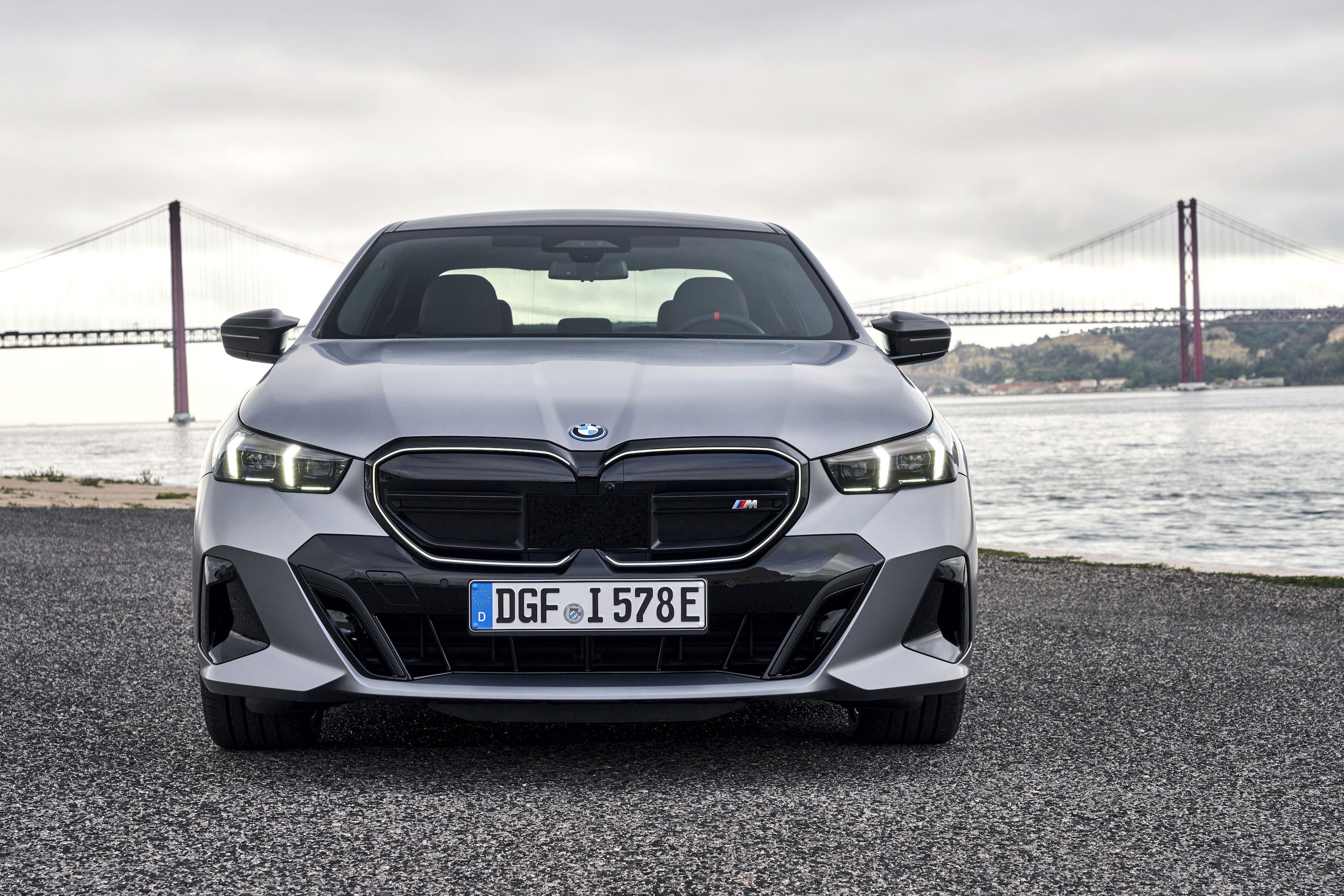 BMW i5 M60 - front