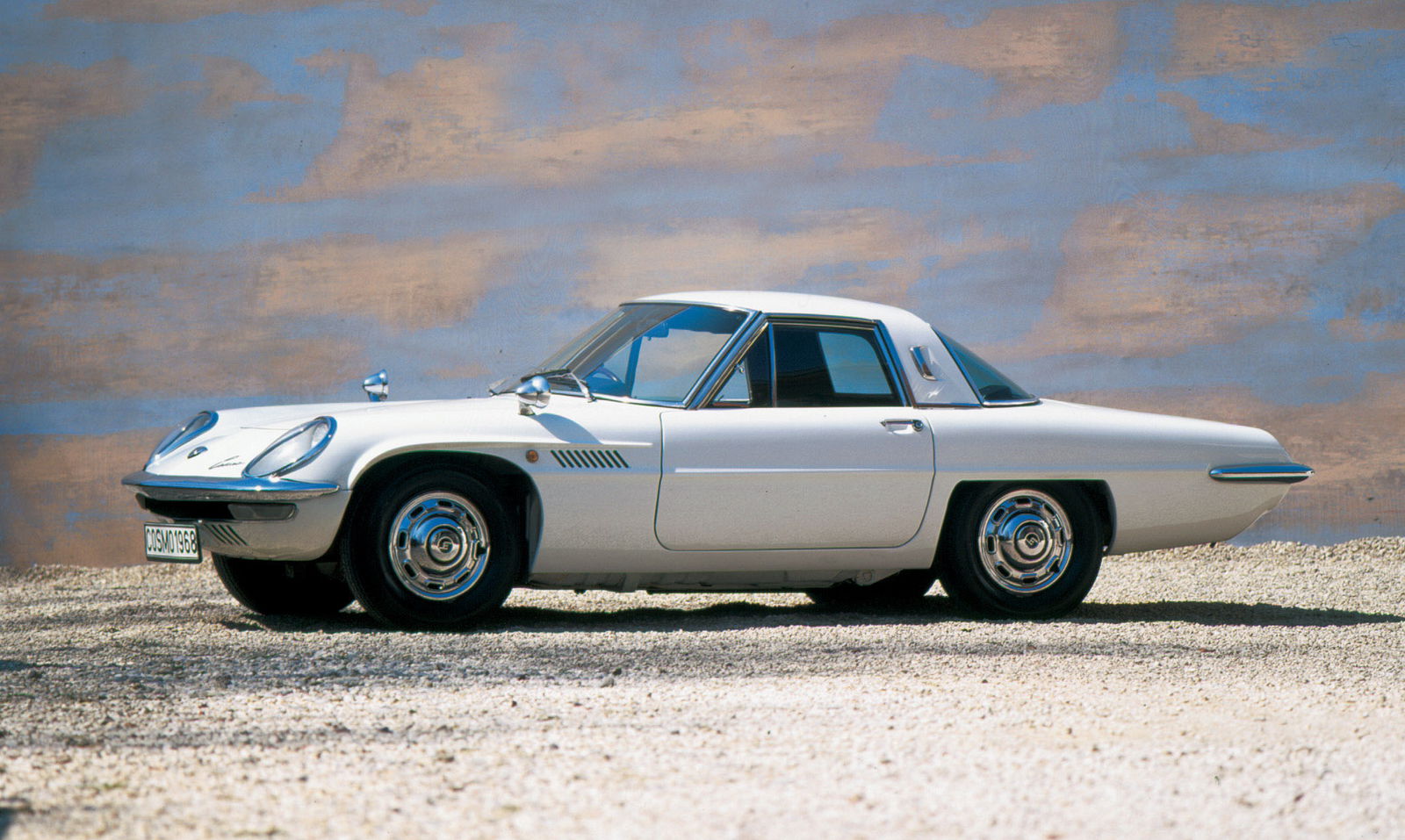 The Cosmo played host to Mazda's first rotary