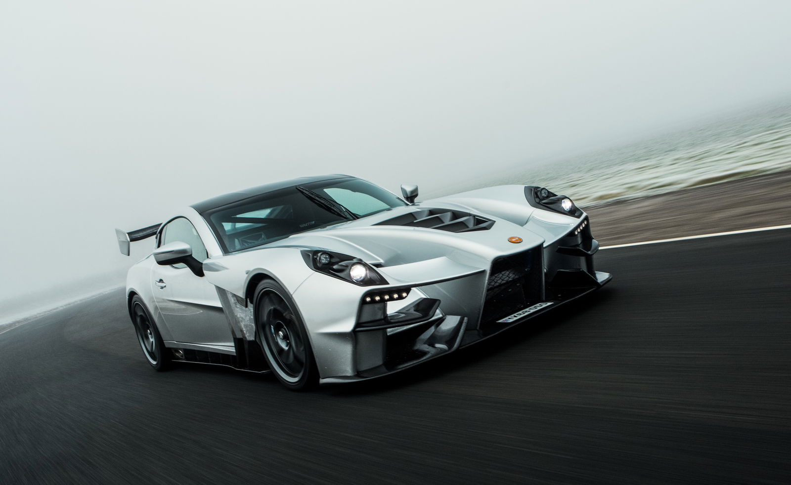Ginetta Akula - front