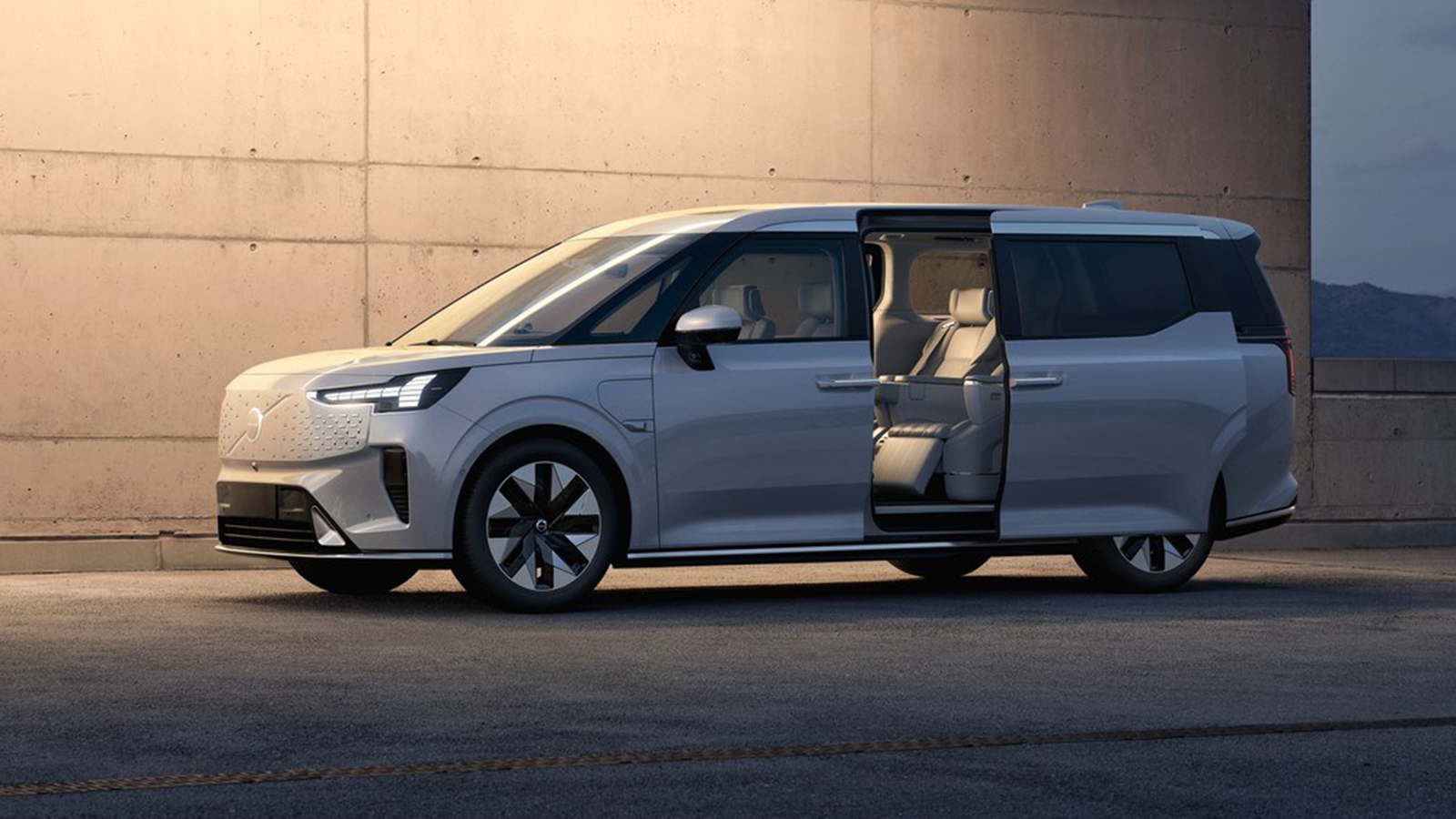 The Volvo EM90 Is A Rare 2020s MPV We’re Hoping Might Have 500bhp Eventually