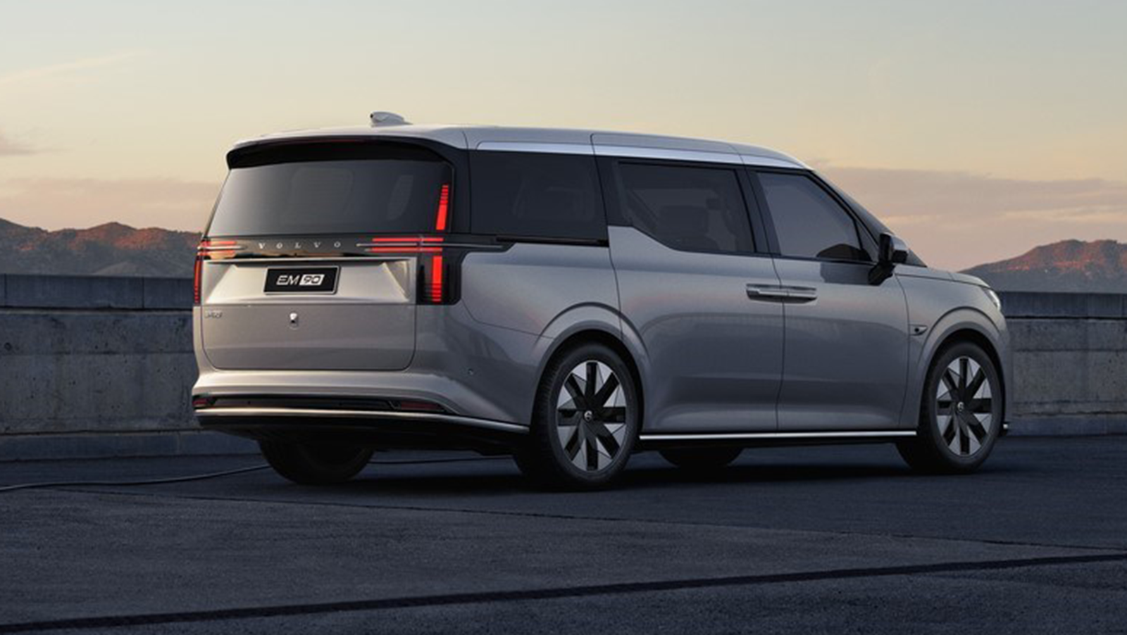 The Volvo EM90 Is A Rare 2020s MPV We’re Hoping Might Have 500bhp Eventually