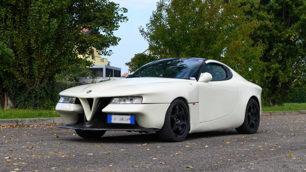 Would You Rather A Mercedes CLK GTR Coupe Or Roadster? Take Your Pick From This Auction