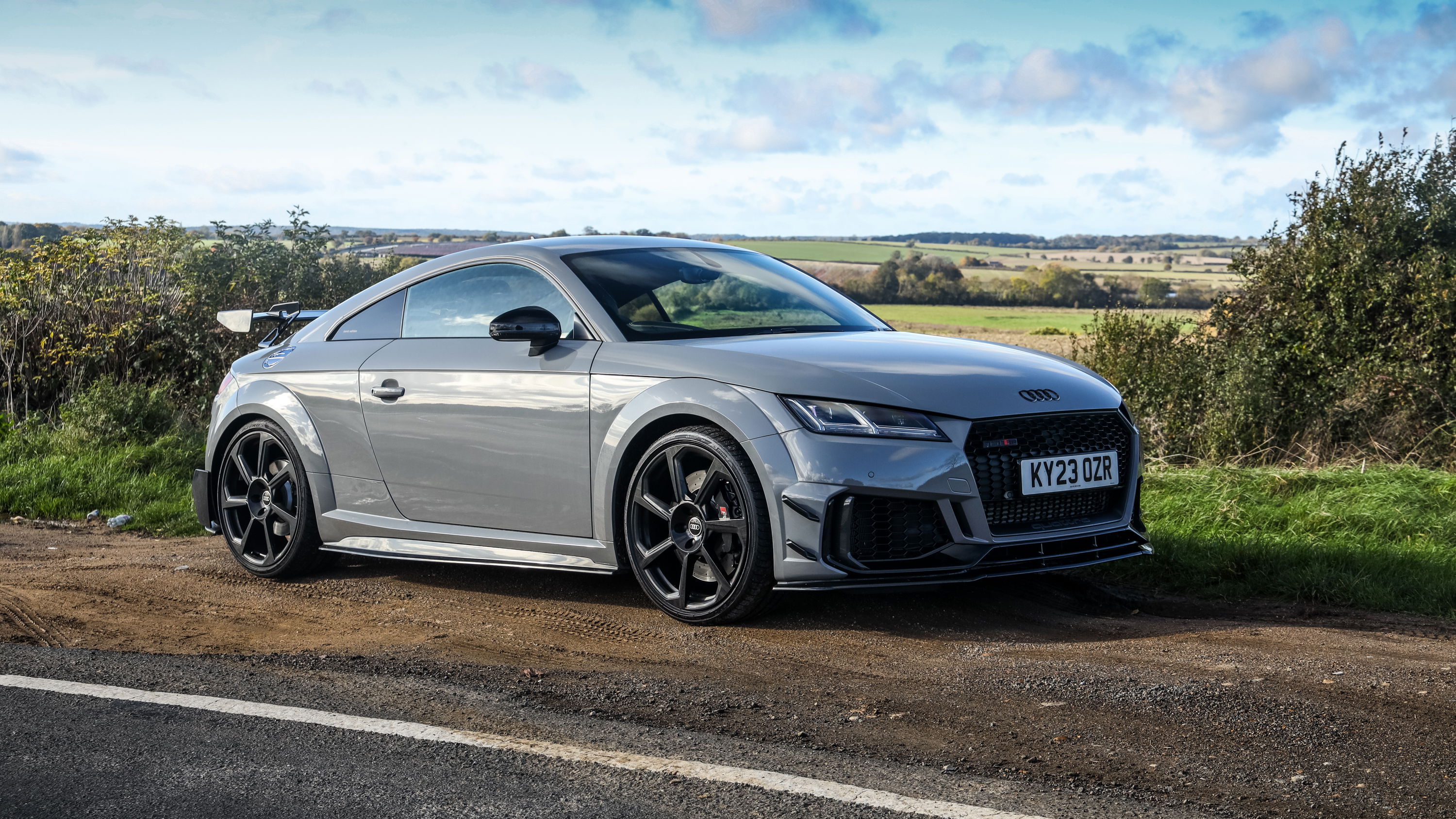 Audi TT RS Iconic Edition - front