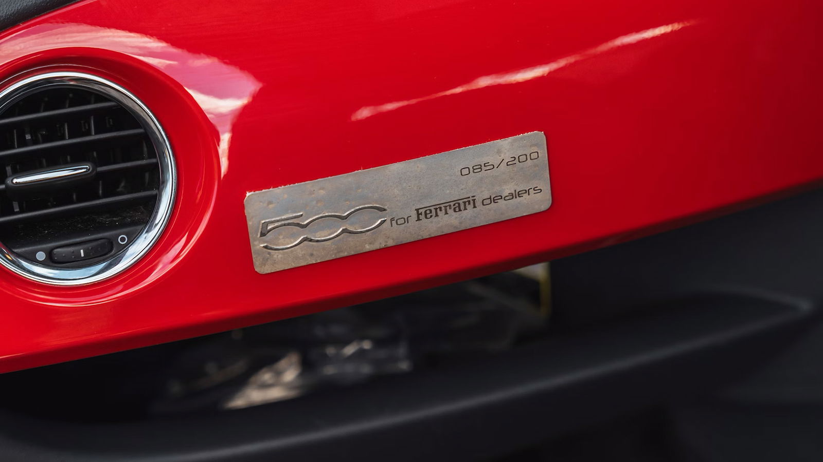 A proper, Ferrari(-branded) plaque, too