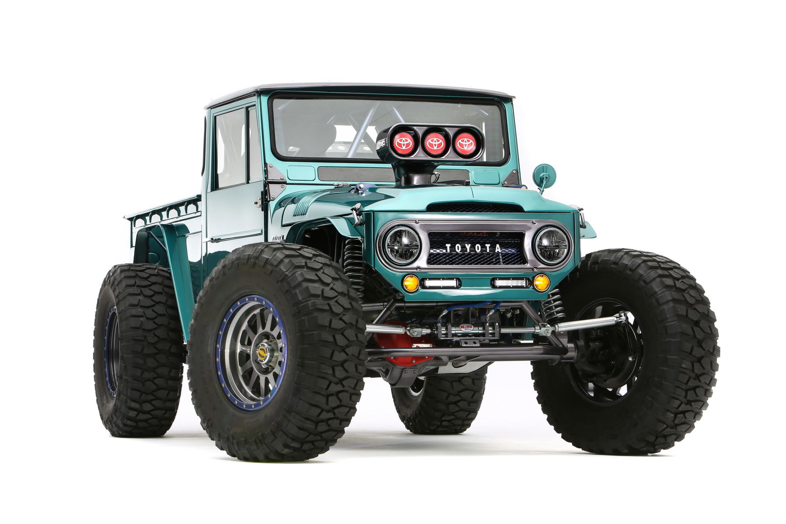 Toyota FJ Bruiser - front