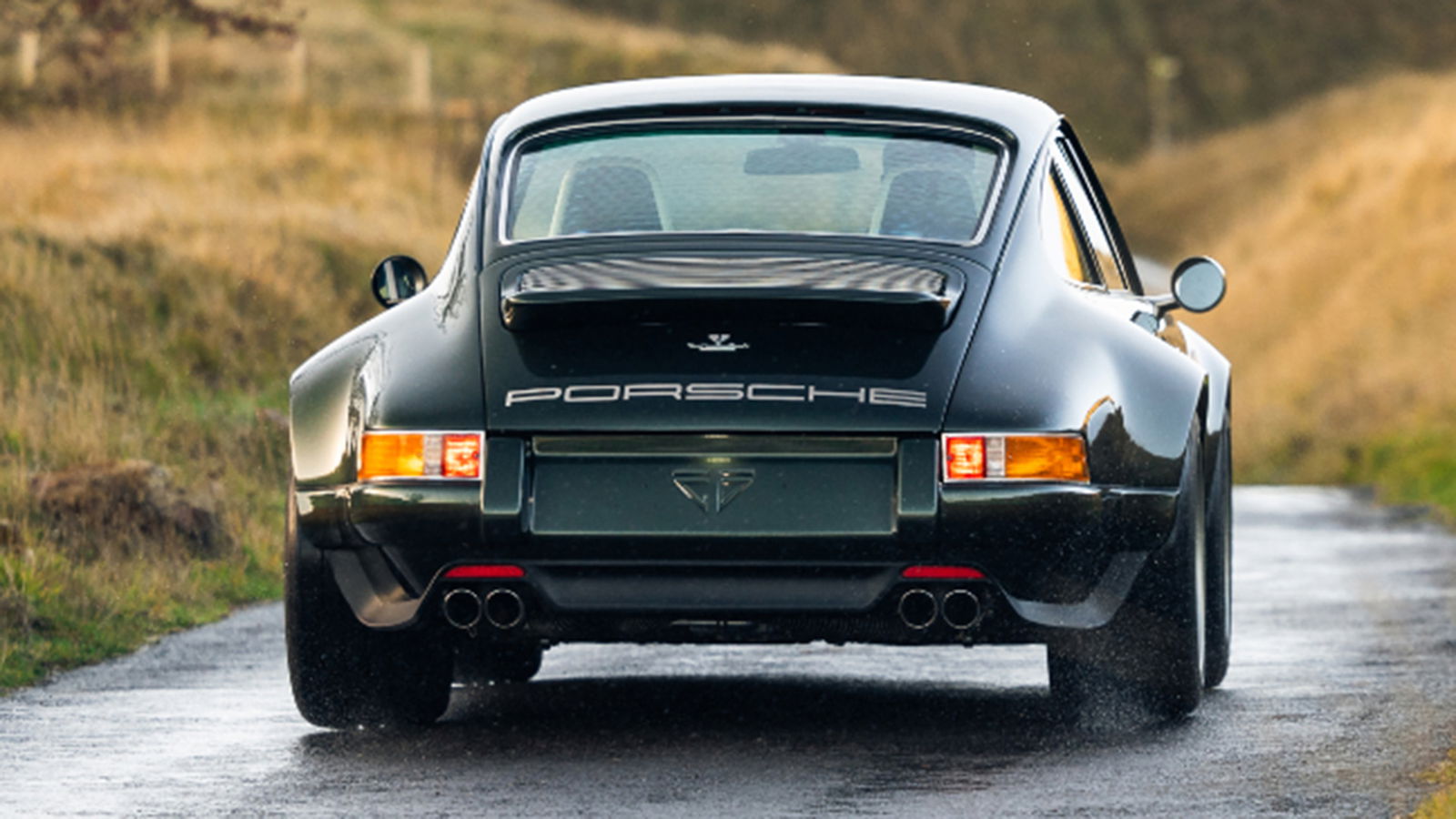 Power from the 4.0-litre naturally-aspirated flat-six comes in at 406bhp