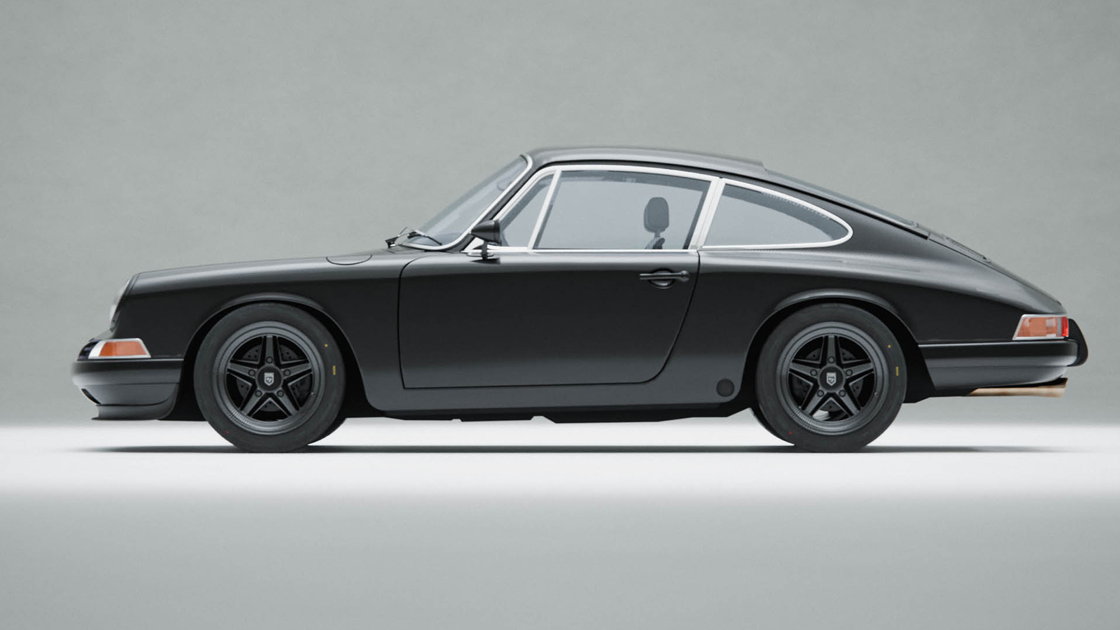 The kit shaves 300kg from the 912's original heft