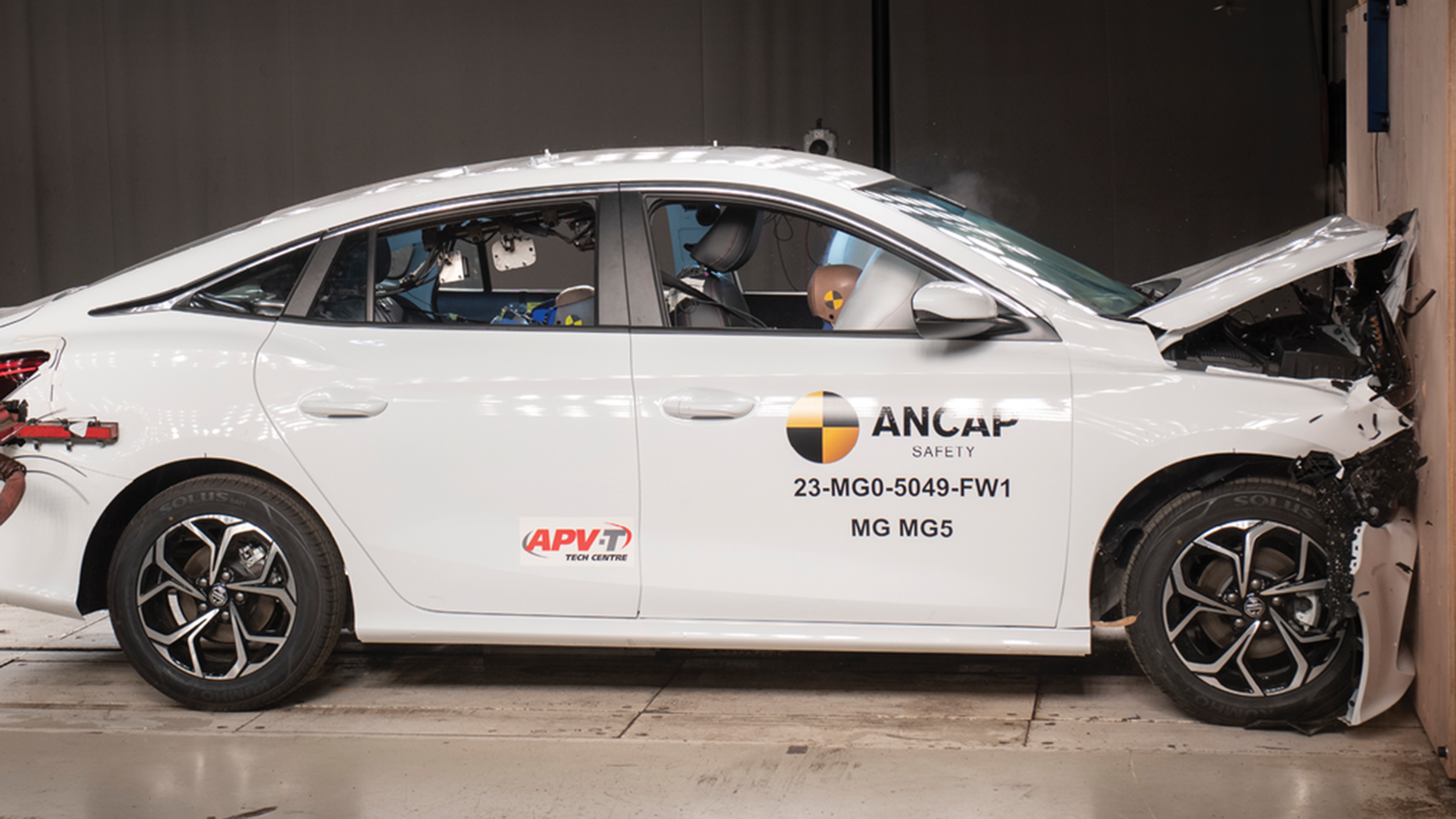 Watch These Stomach-Churning Zero-Star Crash Tests