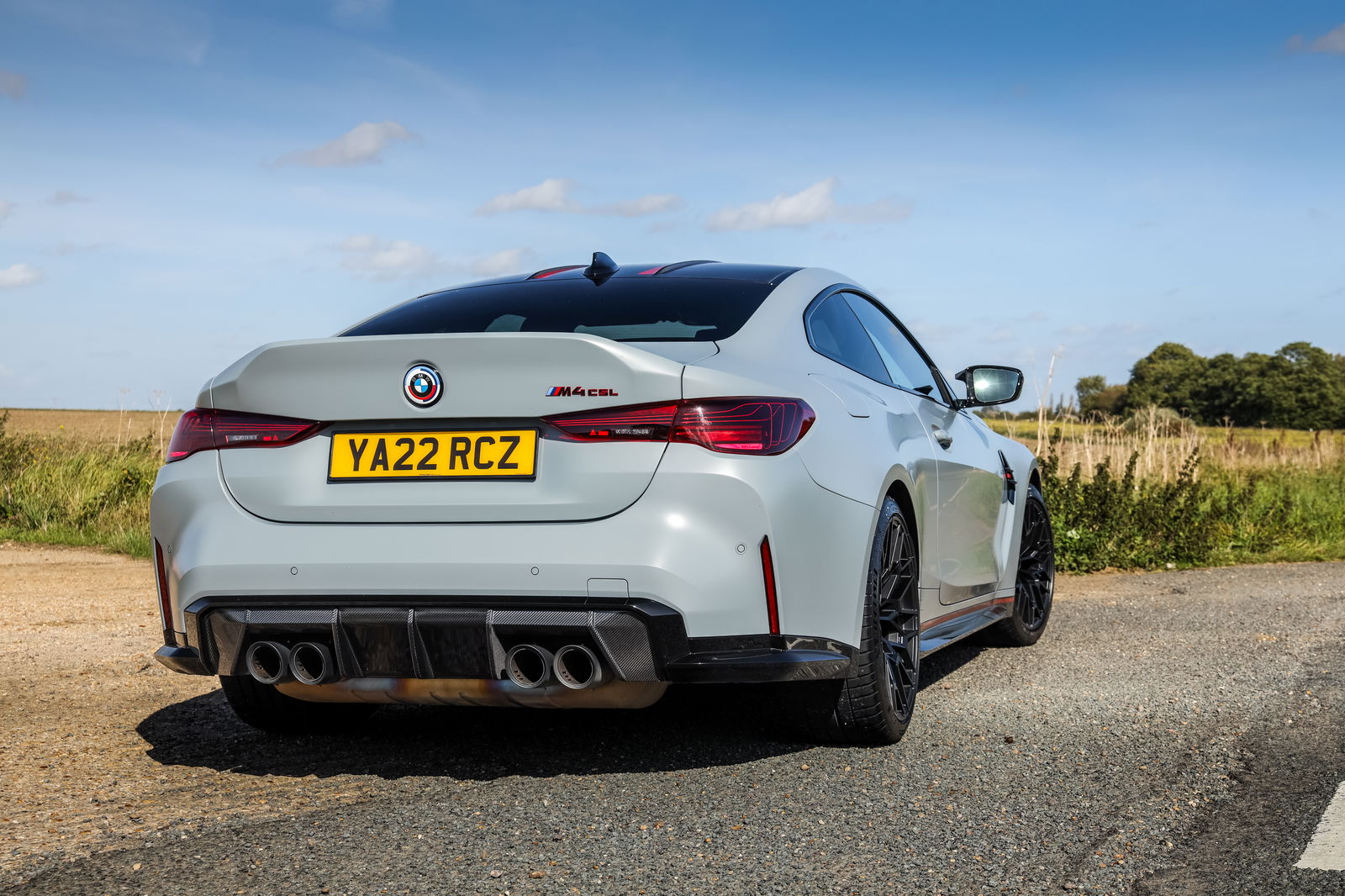 BMW M4 CSL - rear