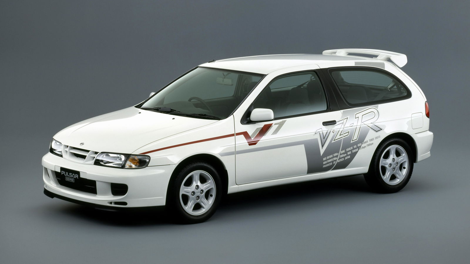 Nissan Pulsar VZ-R N1, front 3/4