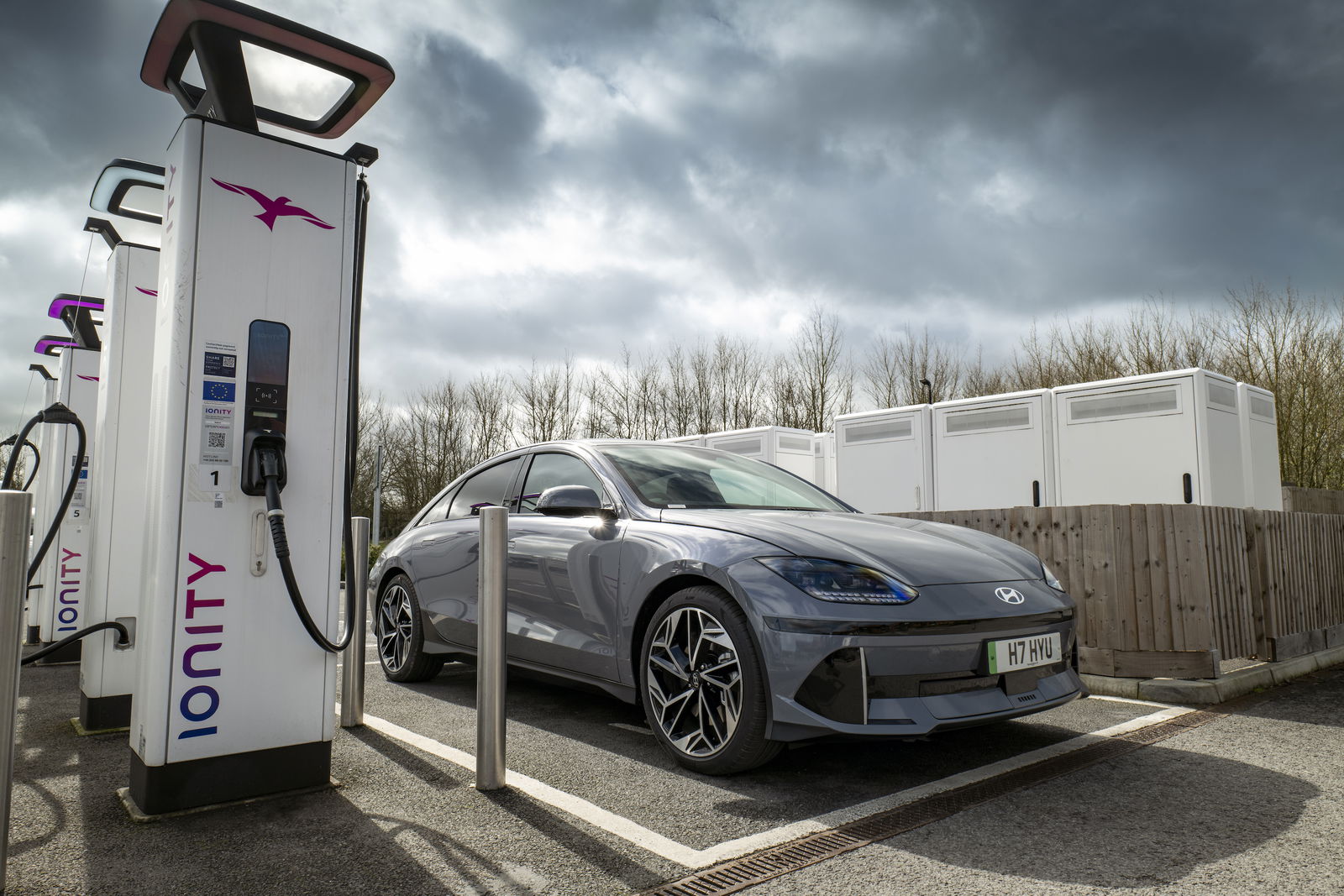 Hyundai Ioniq 6 - charging