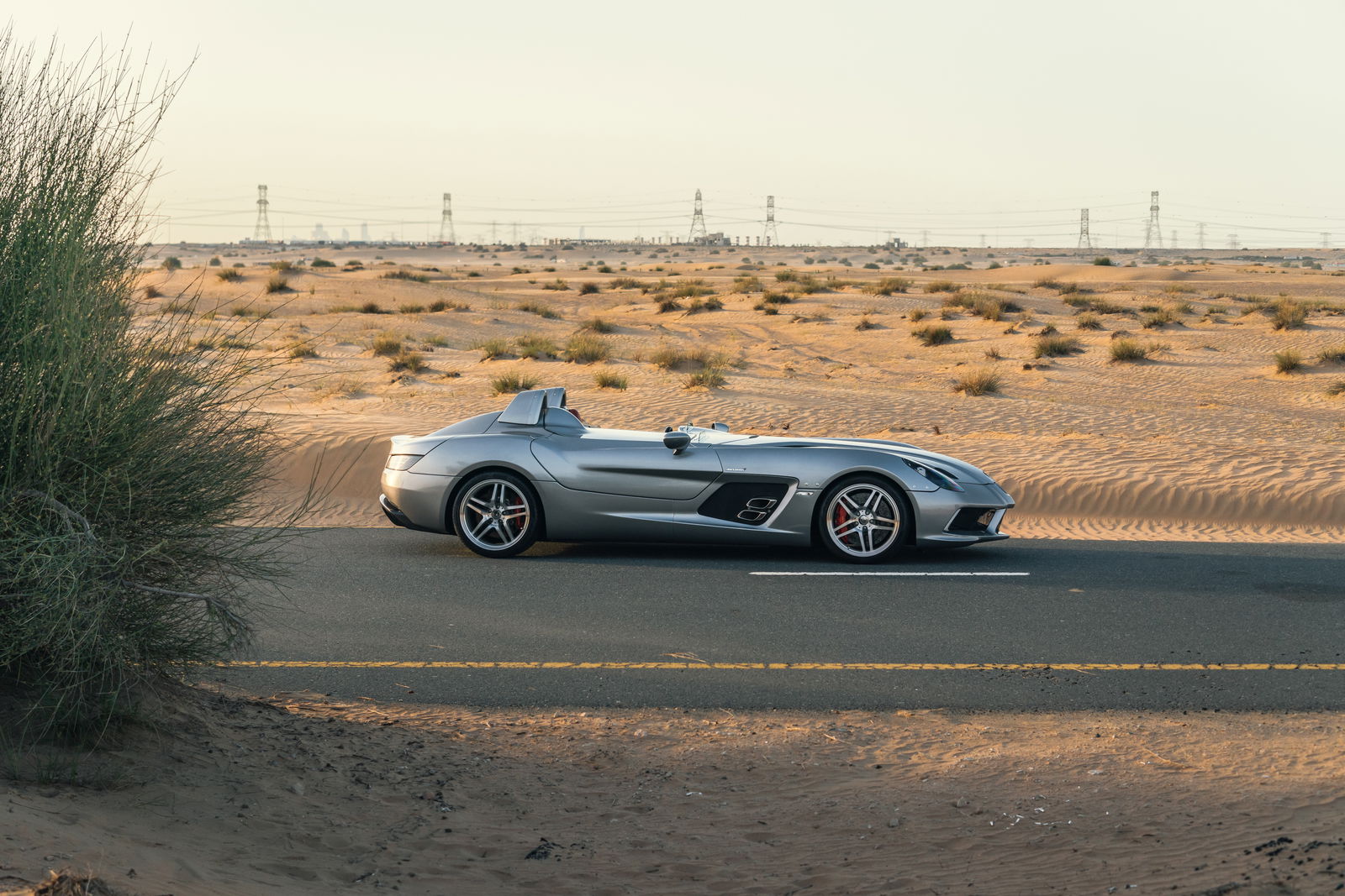 Mercedes SLR McLaren Stirling Moss - side