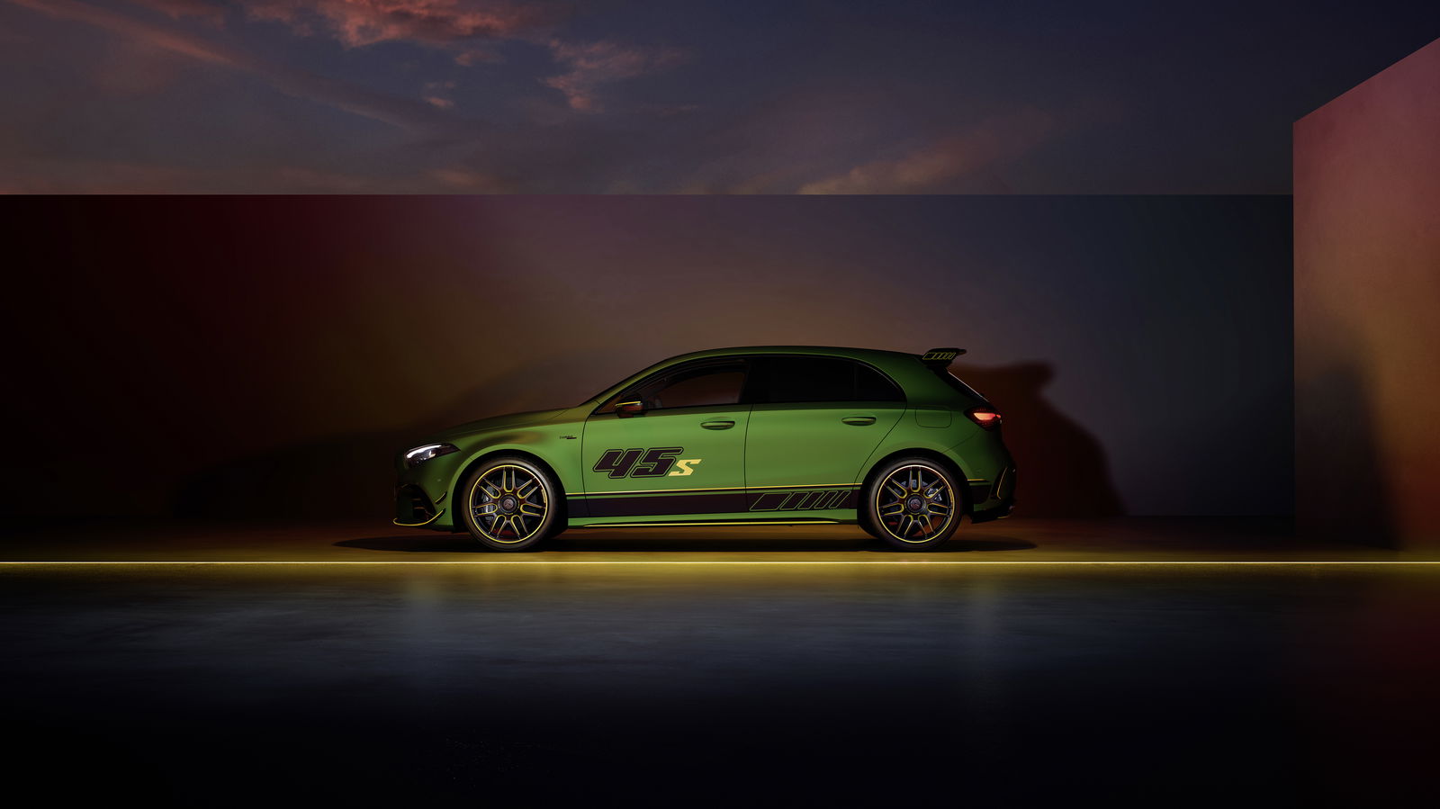 Mercedes-AMG A45 S Limited Edition - side