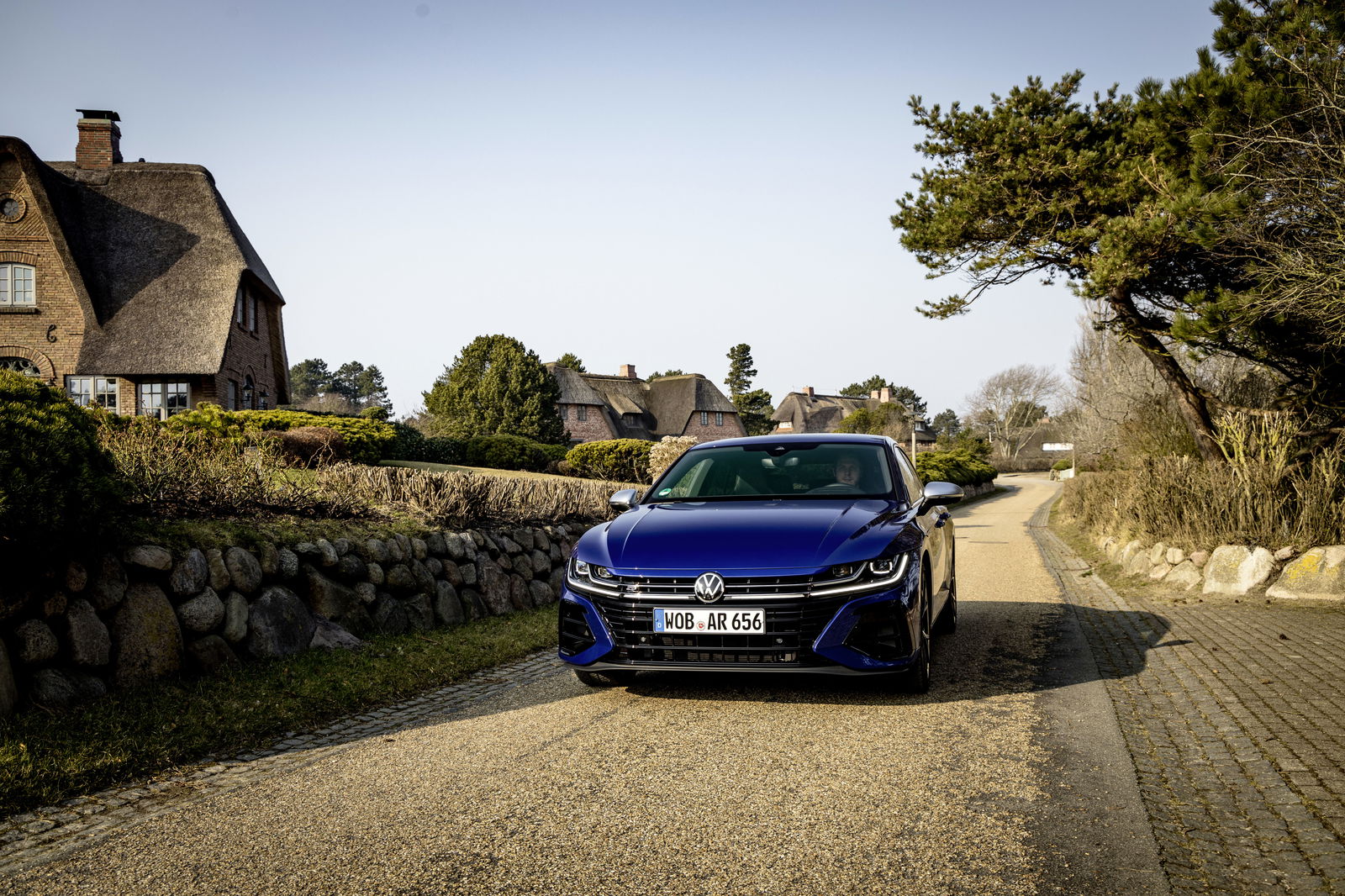 Volkswagen Arteon R - front