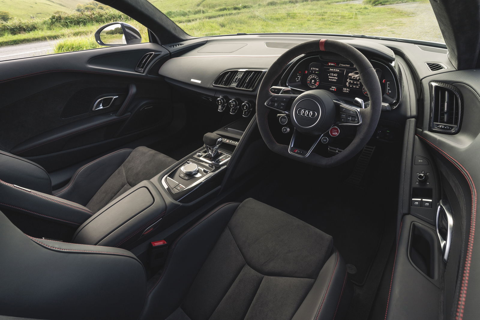 Audi R8 GT - interior