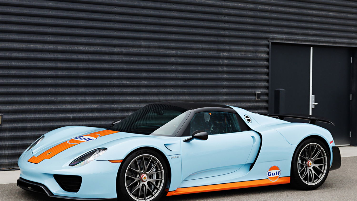 Porsche 918 Spyder - front
