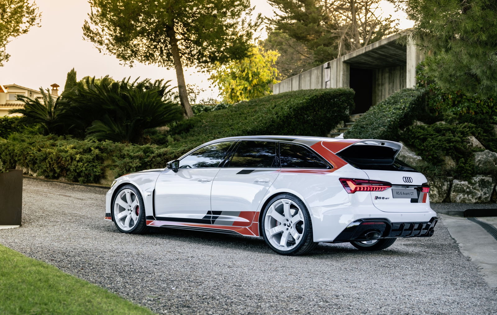 Audi RS6 GT - rear