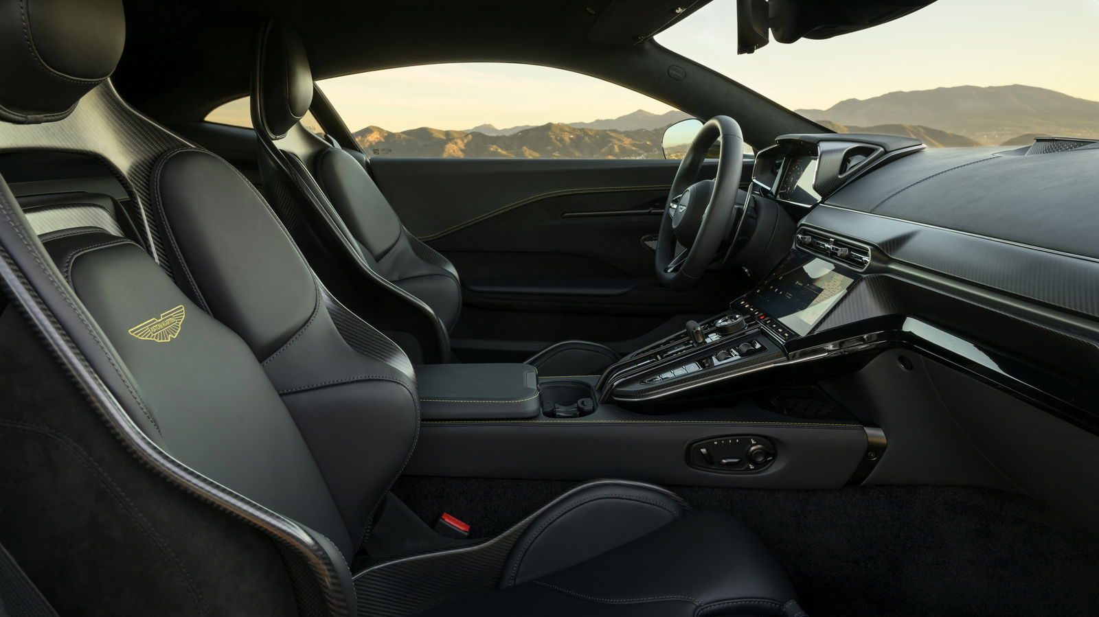 2024 Aston Martin Vantage - interior