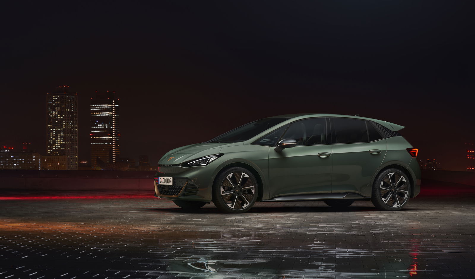 Cupra Born VZ - side