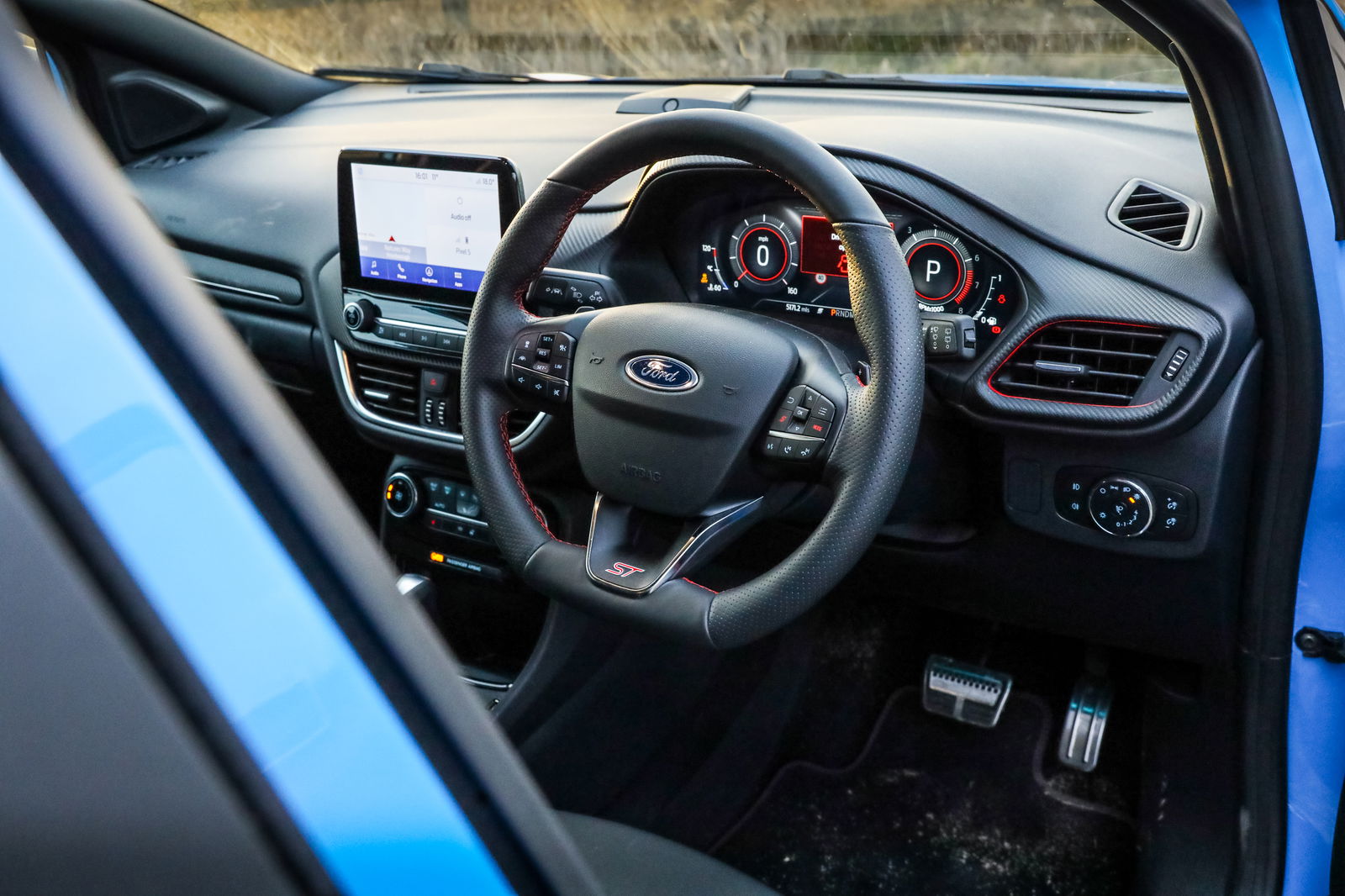 Ford Puma ST - interior