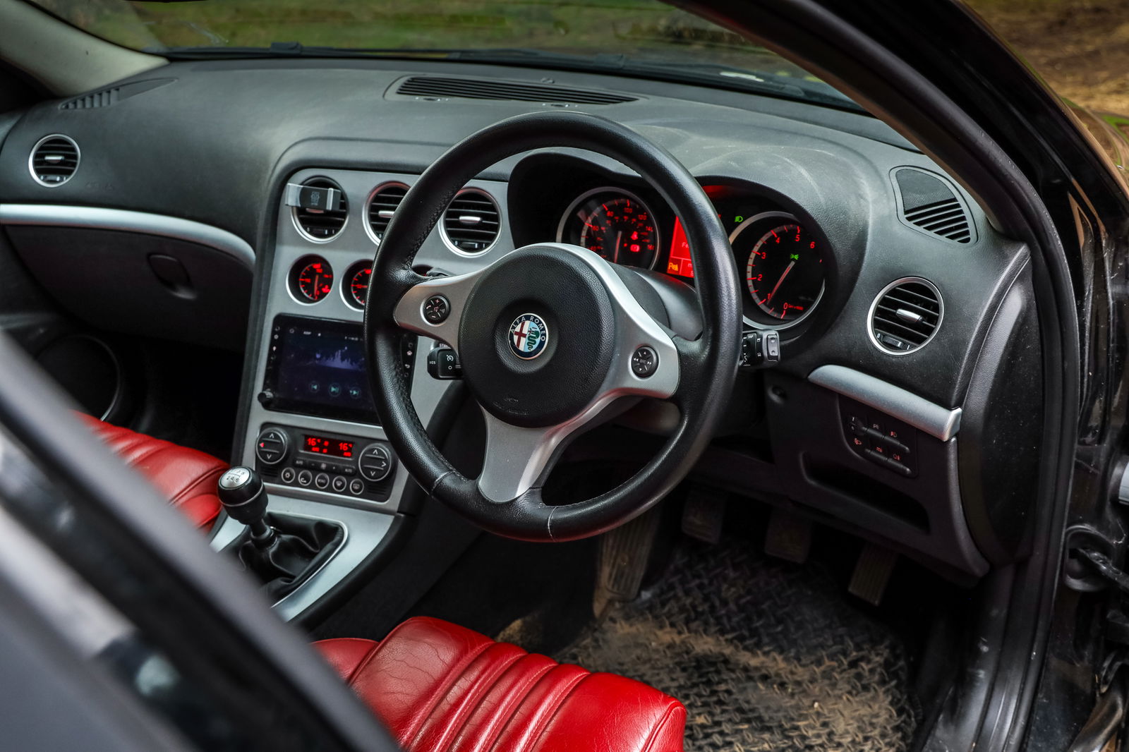 Alfa Romeo 159 - interior