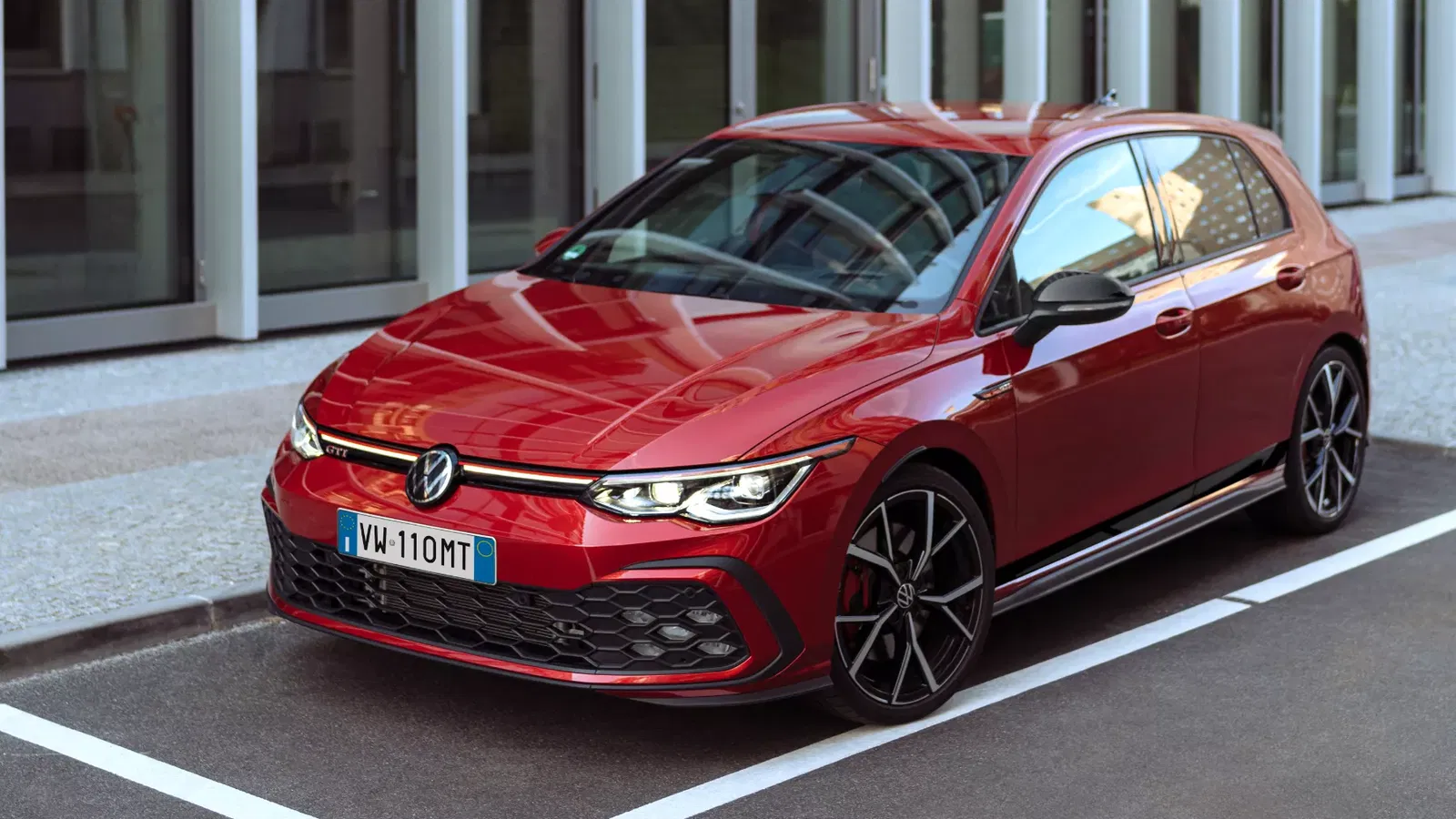 VW Golf GTI MT Ultimate - front