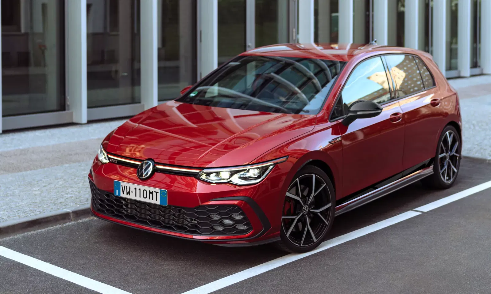 VW Golf GTI MT Ultimate - front
