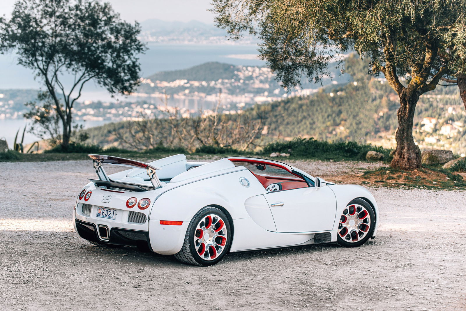 Bugatti Veyron Grand Sport Wei Long - rear