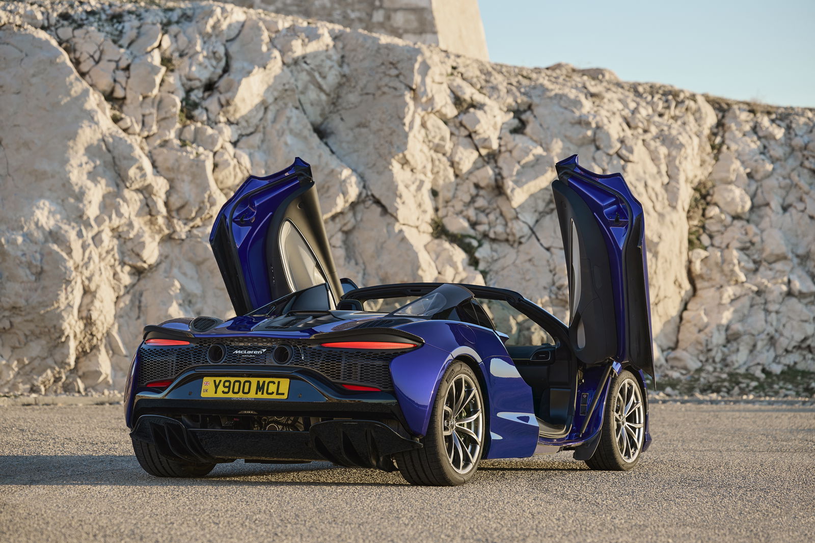 McLaren Artura Spider - rear