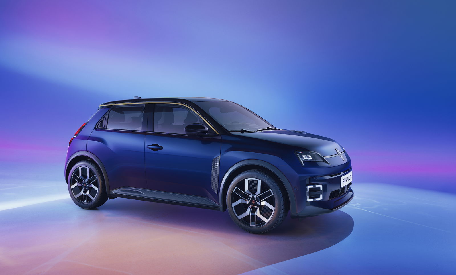 Renault 5 - front