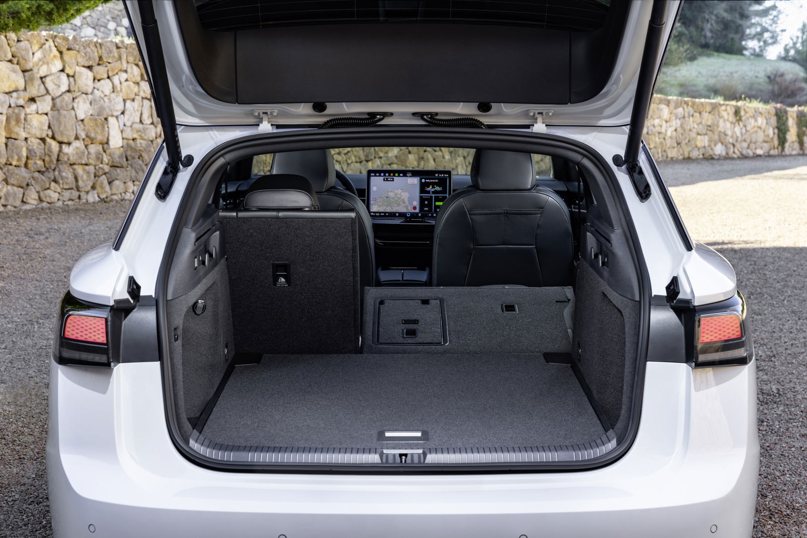 Volkswagen ID.7 Tourer - boot