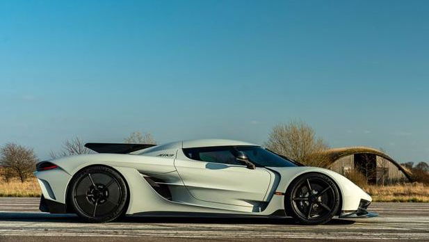 2024 Koenigsegg Jesko Absolut - side