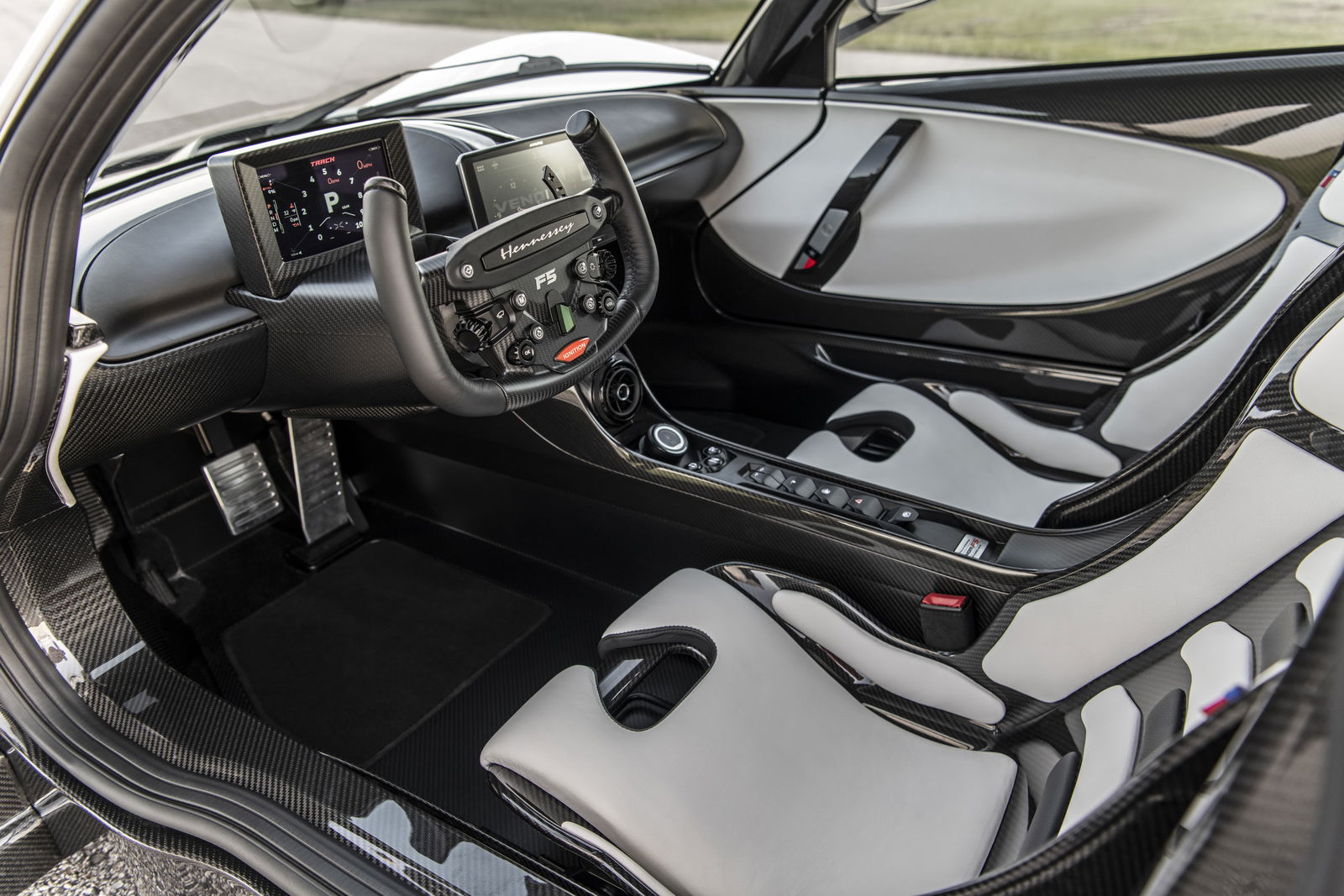 Hennessey Venom F5 - interior