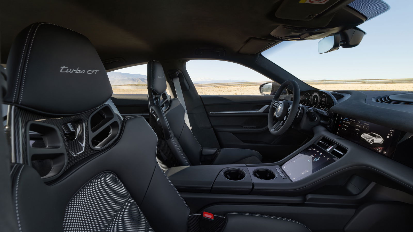 Porsche Taycan Turbo GT - interior