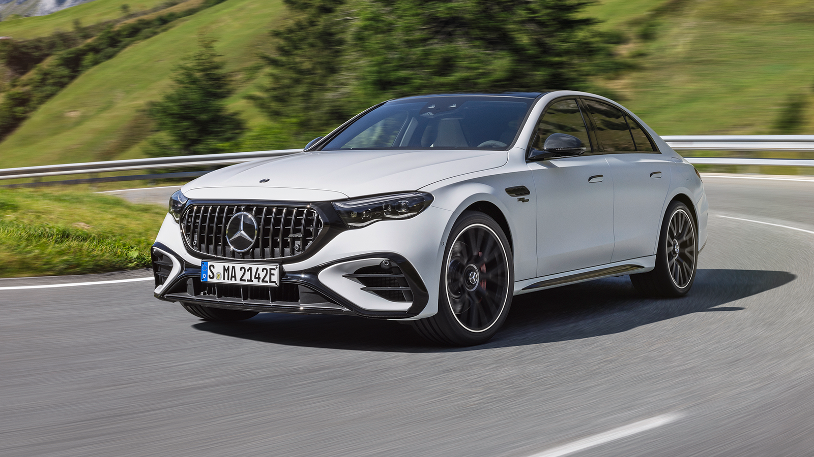Mercedes-AMG E53 Arrives As 603bhp PHEV, With A Catch