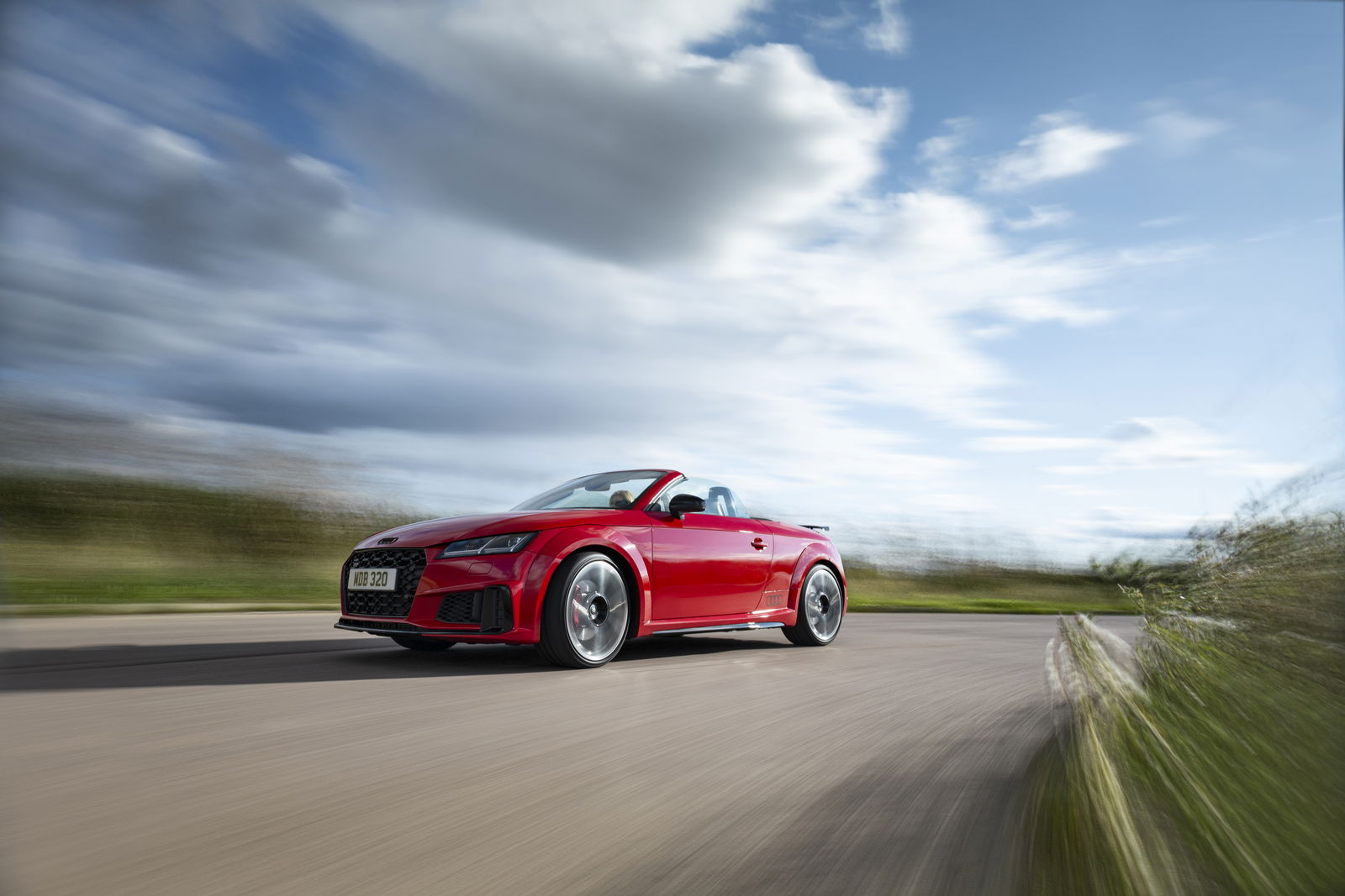 Audi TT S Roadster Final Edition - driving