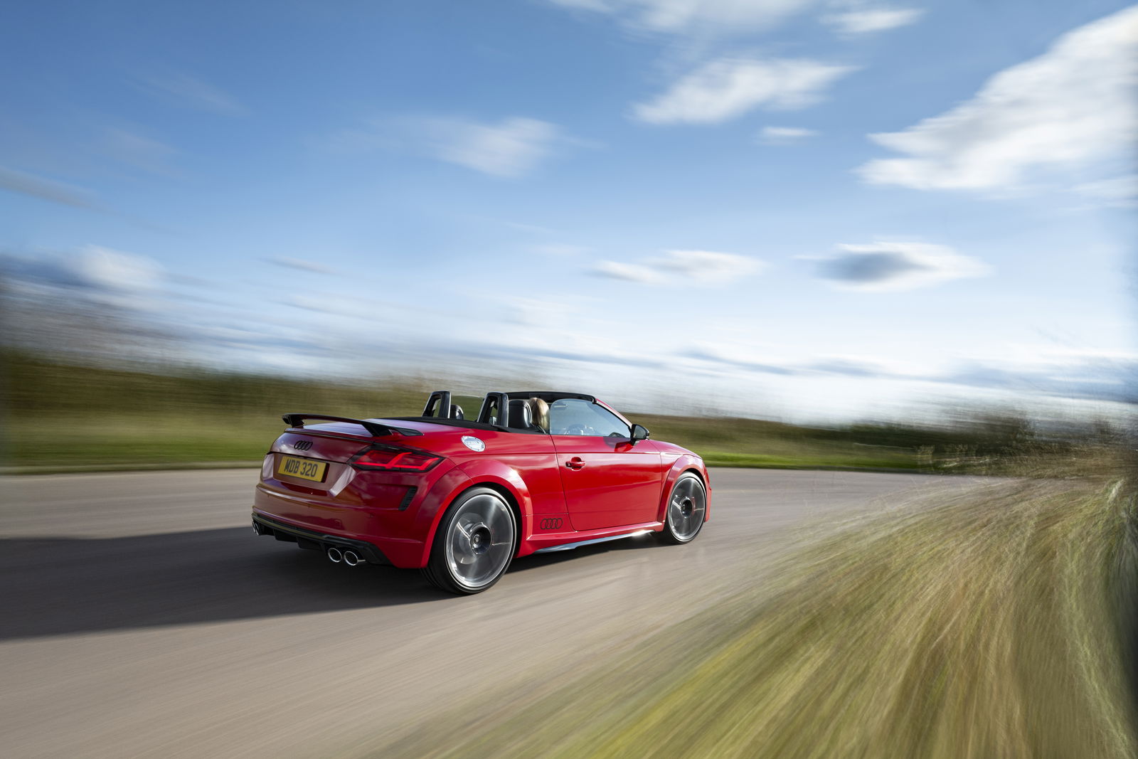 Audi TT S Roadster Final Edition - driving