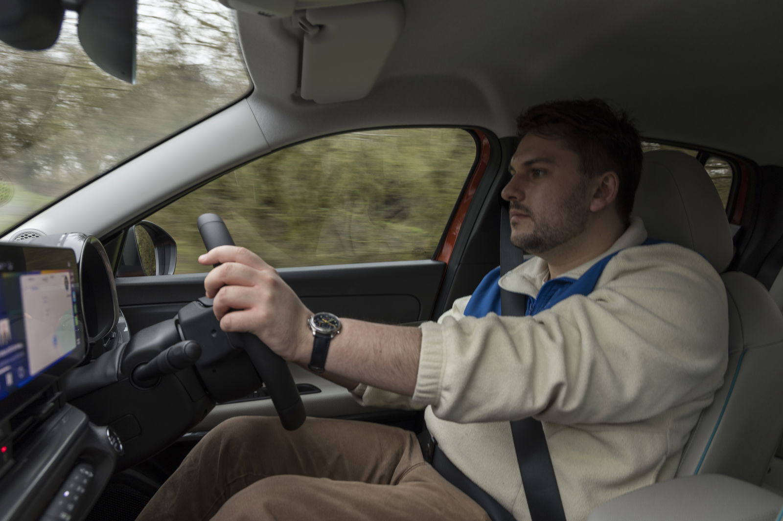 Fiat 600e - driving