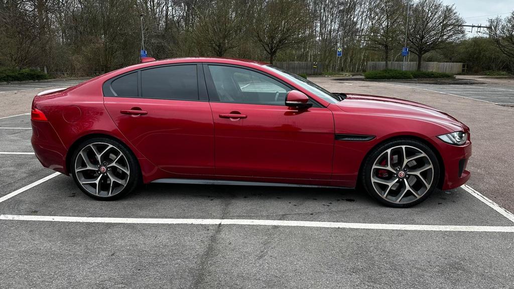 Jaguar XE S - side